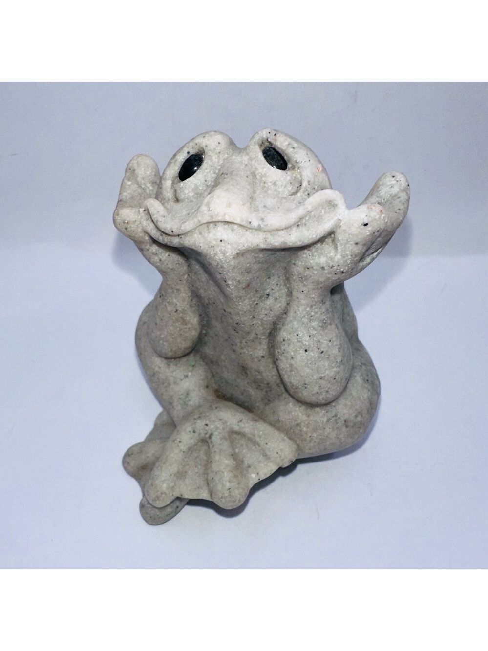 Vintage 2001 Quarry Critters Felicity Frog Figurine